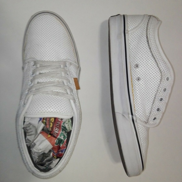 VANS White Mens 9 Leather Perforated Patern - Picture 2 of 4